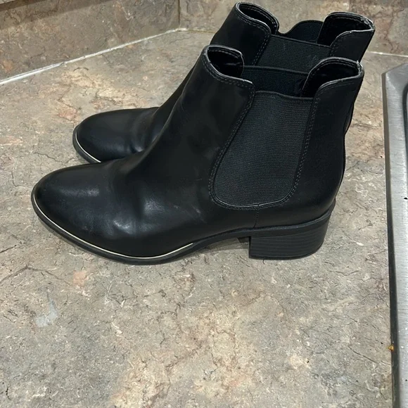 Sam & Libby Booties - Picture 3 of 3